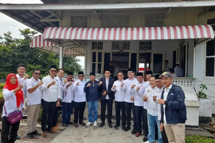 Kunjungi Rumah Pengasingan...