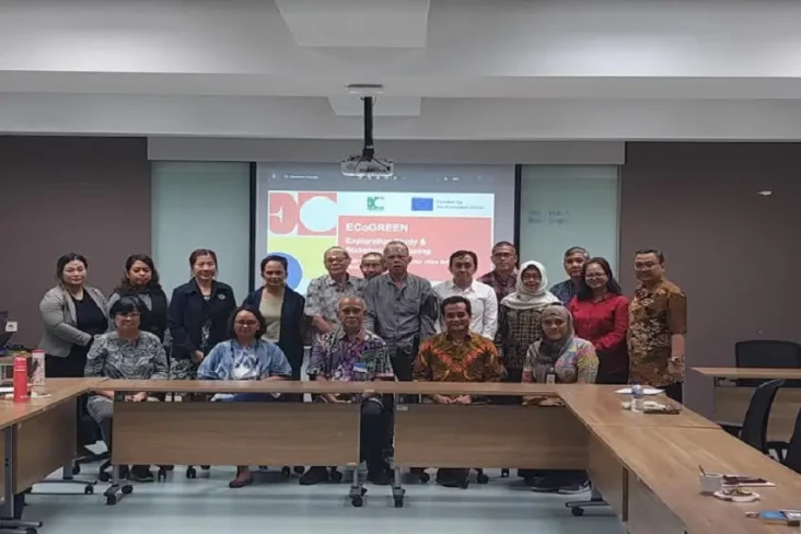 6 Perguruan Tinggi Indonesia...