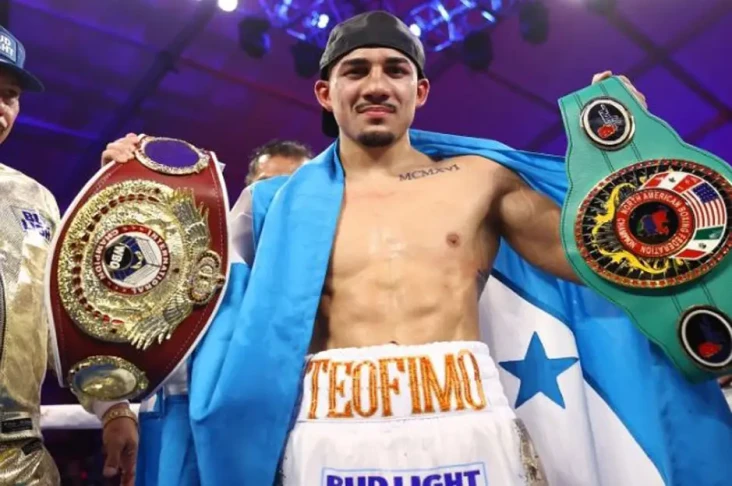 Teofimo Lopez Lepas...