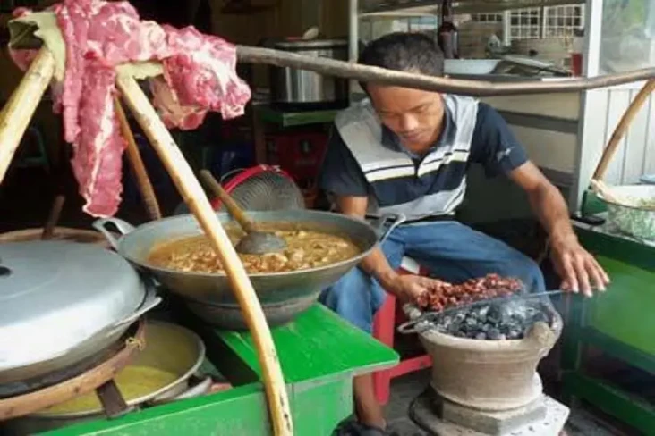 8 Resep Tongseng Kambing...