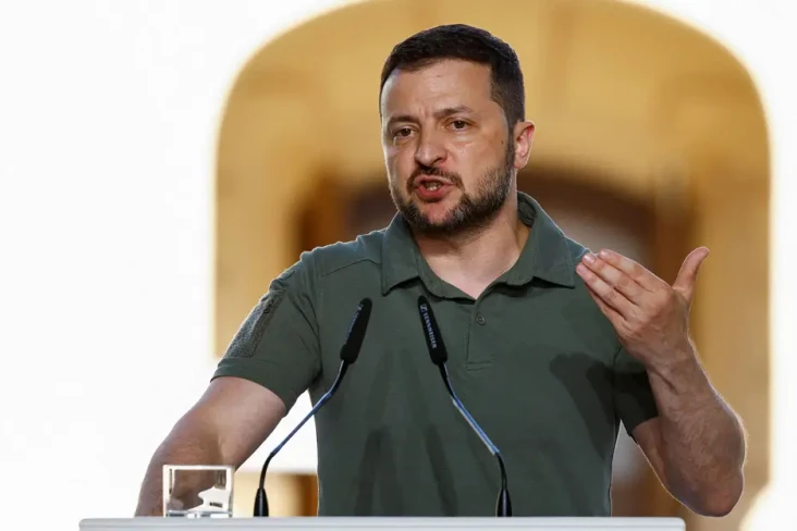 Zelensky Tegaskan Tidak...