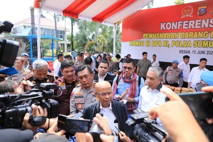 Komisi III DPR Apresiasi...
