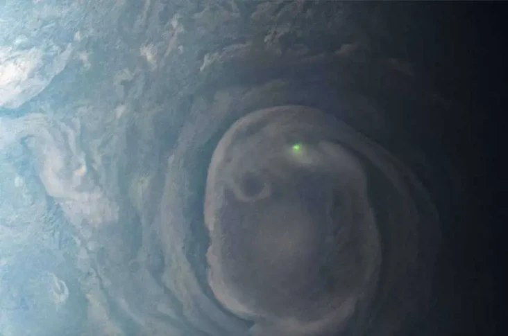 Wahana Juno NASA Rekam...