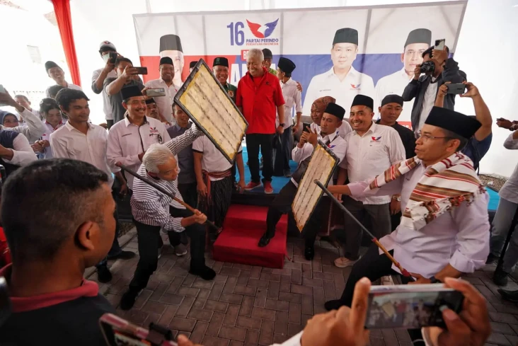 Keseruan Ganjar dan...
