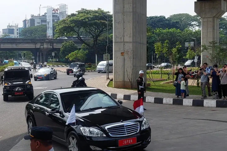 Sambangi Depo MRT Lebak...