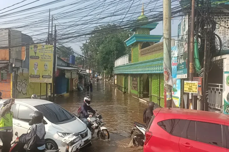 Jalan Sawangan-Mampang...