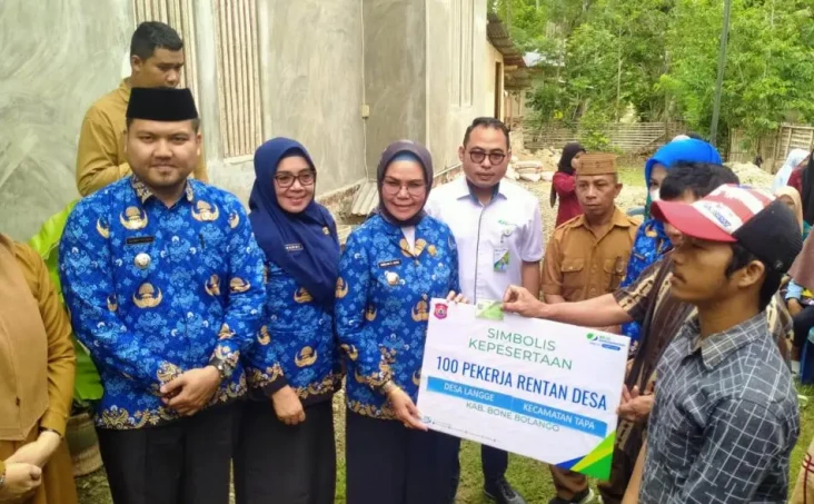 100 Pekerja Rentan Desa...