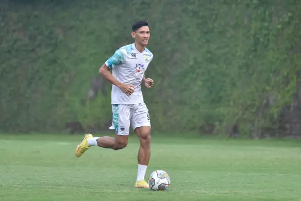 Ambisi Ryan Kurnia Bersama...