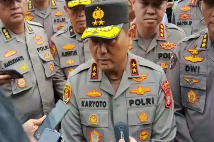 Karyoto Instruksikan...