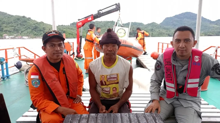 Mesin Perahu Mati, Nelayan...