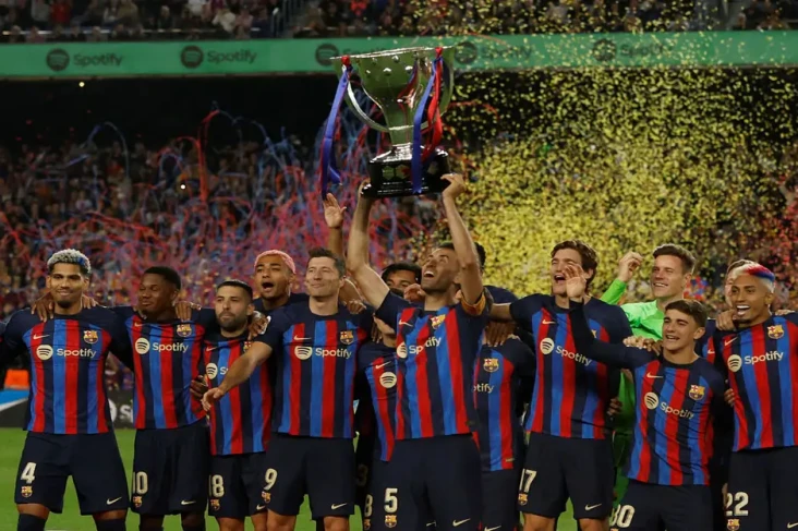 Barcelona Awali Mempertahankan...