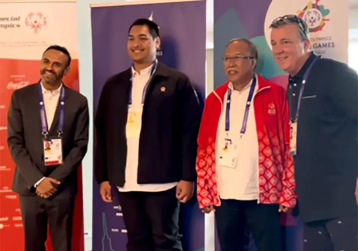 Menpora Dito Sambut...