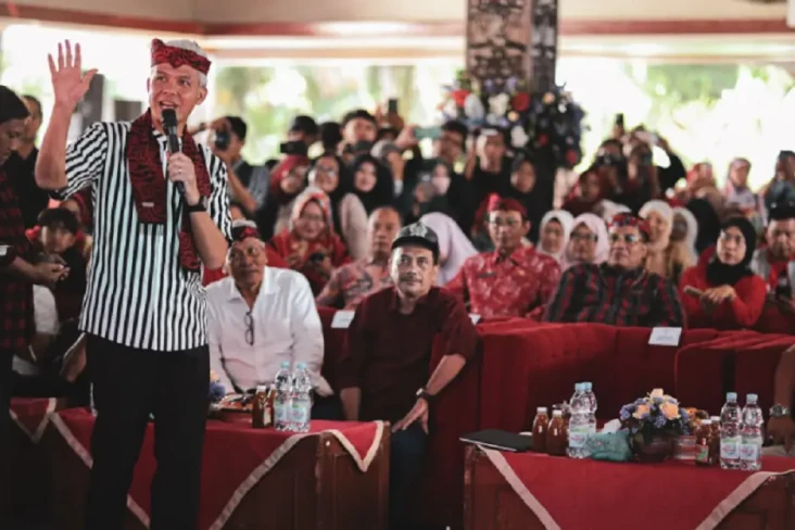 Ganjar Pranowo Dielu-elukan...