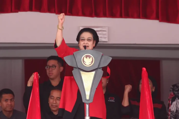 Megawati Perkenalkan...