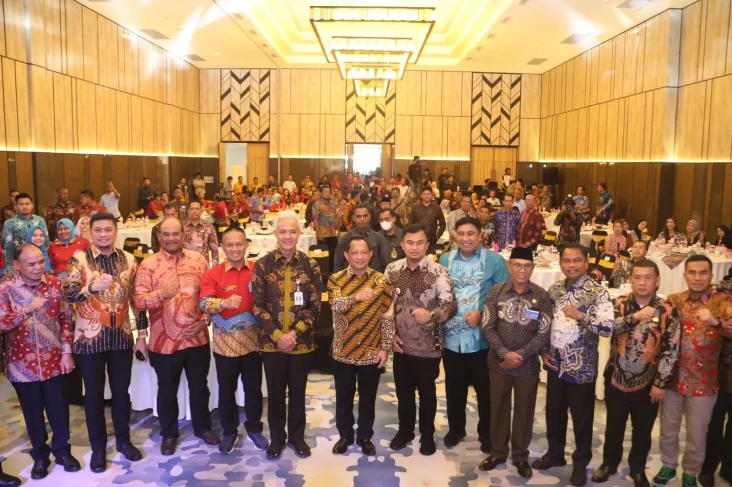 Hadiri HUT ke-23 APKASI,...