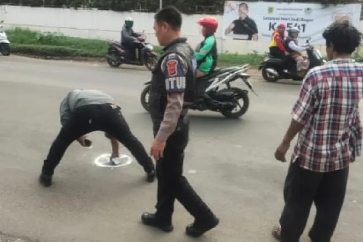 Lalai saat Berbelok,...