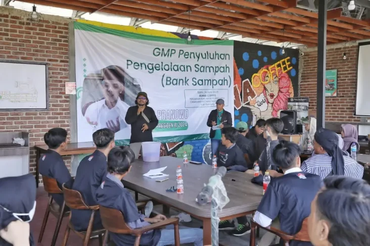 Peduli Lingkungan, Ganjar...