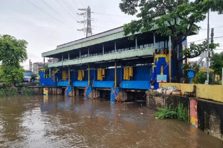 Pintu Air Pesanggrahan...