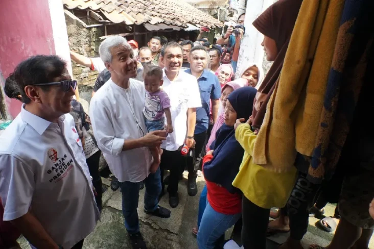 Warga Jatipadang Jaksel...