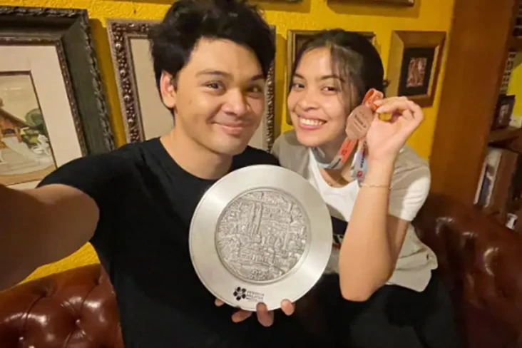 Mikha Angelo Resmi Lamar...