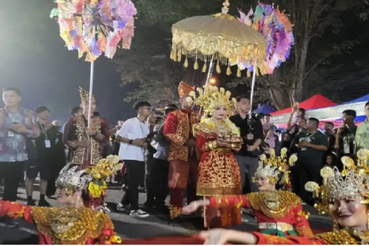 Kemendikbudristek Luncurkan...