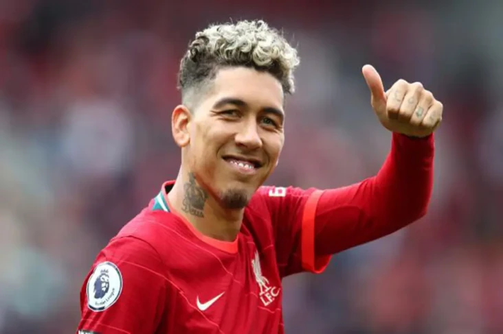 Roberto Firmino Merapat...