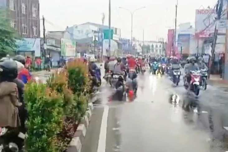 Jalan Raya Kartini hingga...