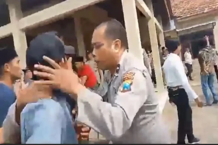 Kericuhan Warnai Tahapan...