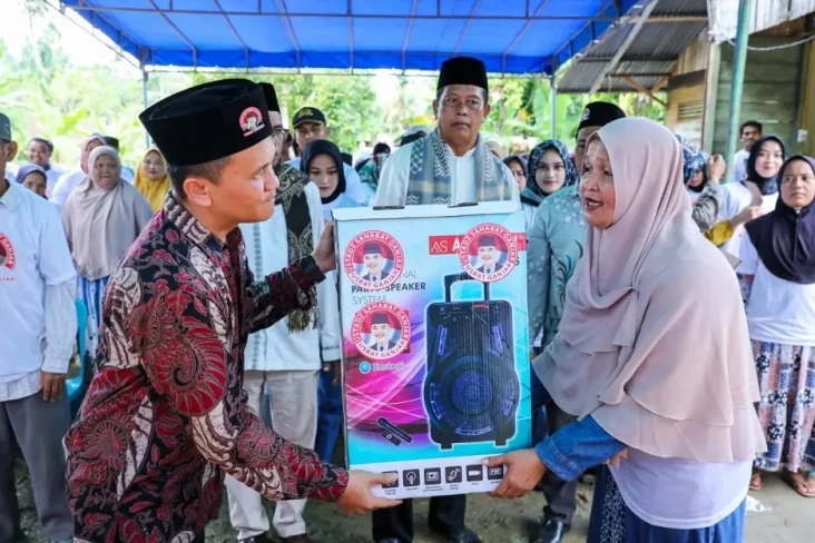 Usbat Ganjar Langkat...