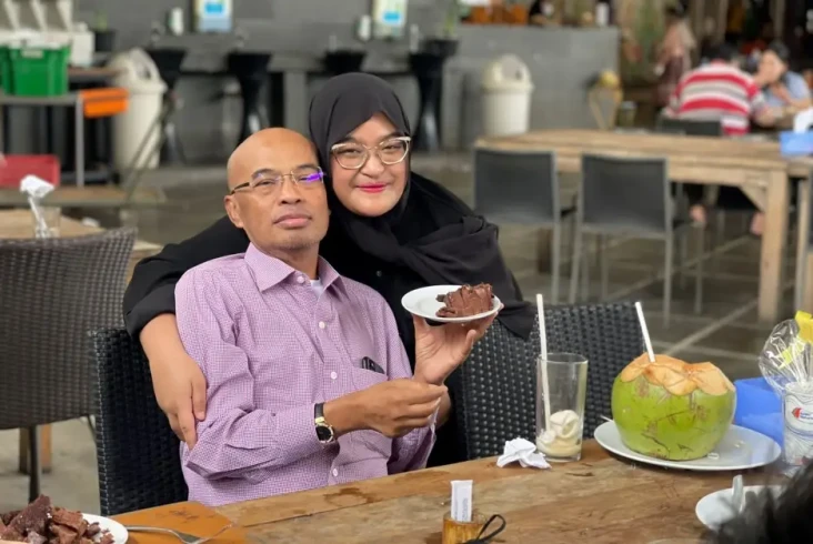 Annisa Desmond Mahesa...