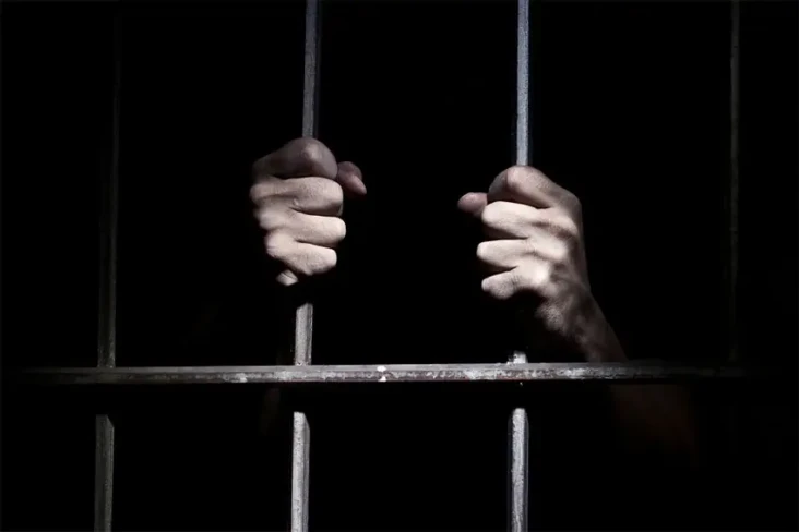 Polisi Irak Dihukum...