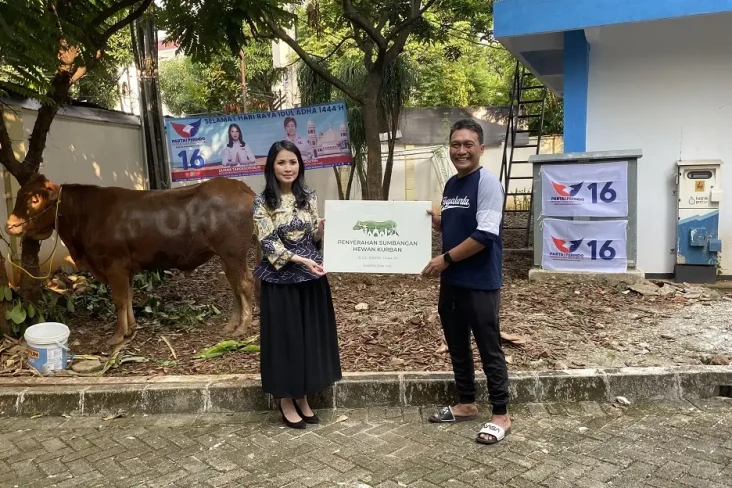 Partai Perindo Salurkan...