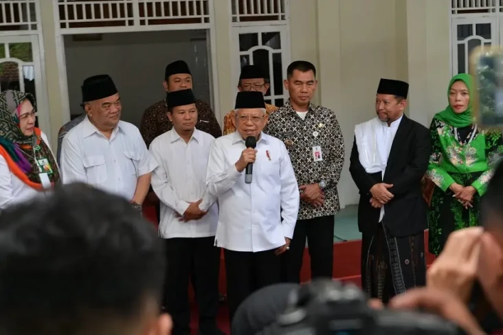 Wapres: Santri Bisa...