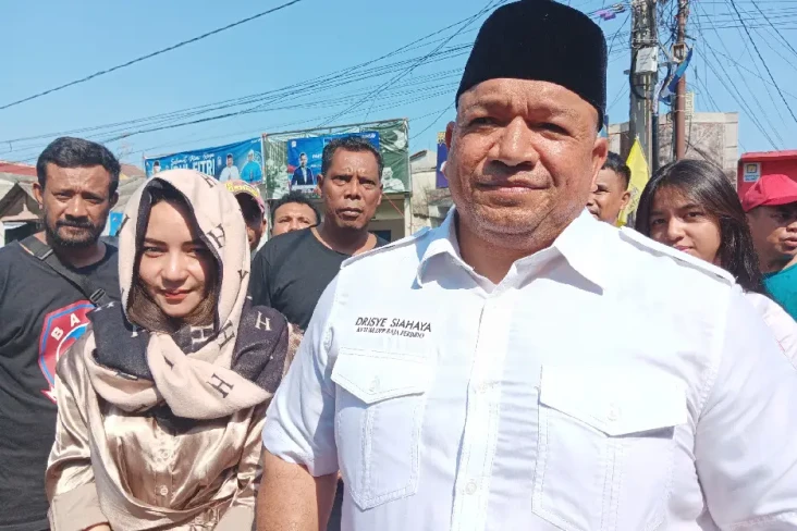 Komitmen Bantu Masyarakat,...
