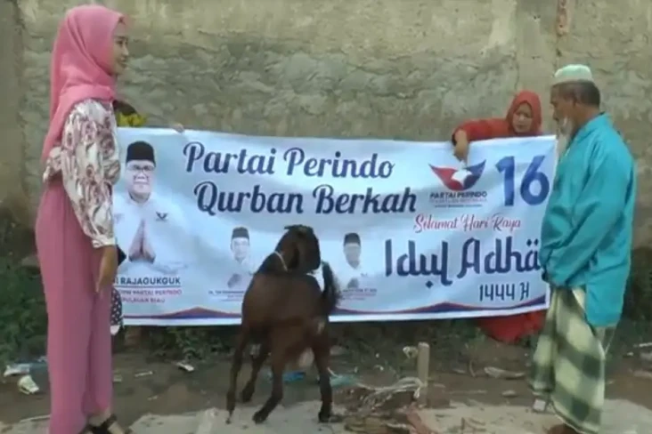 Tangis Haru Pengurus...