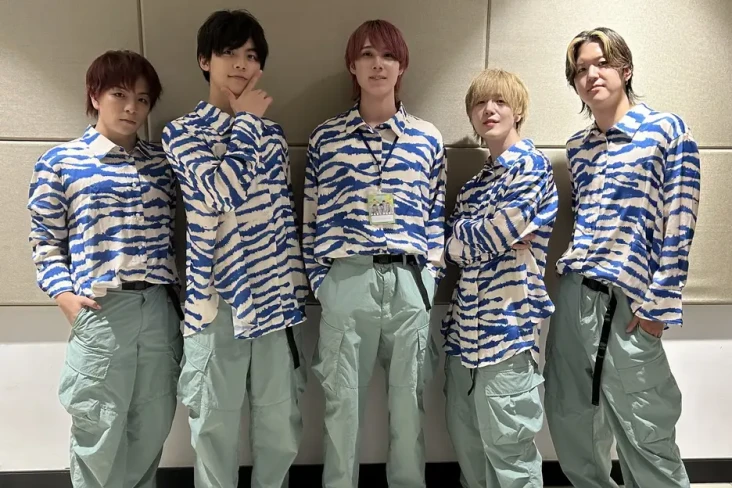 Boyband Jepang Pari-Pari...
