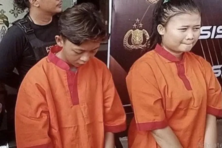 Jual 2 Wanita Cantik...
