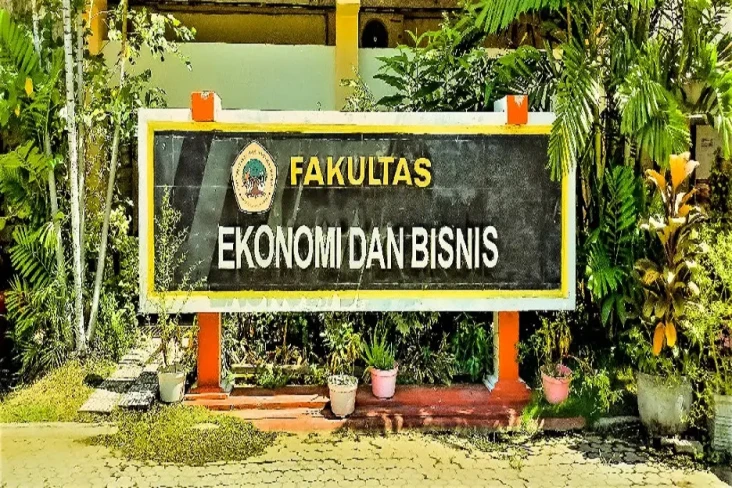 4 Jurusan Paling Diminati...