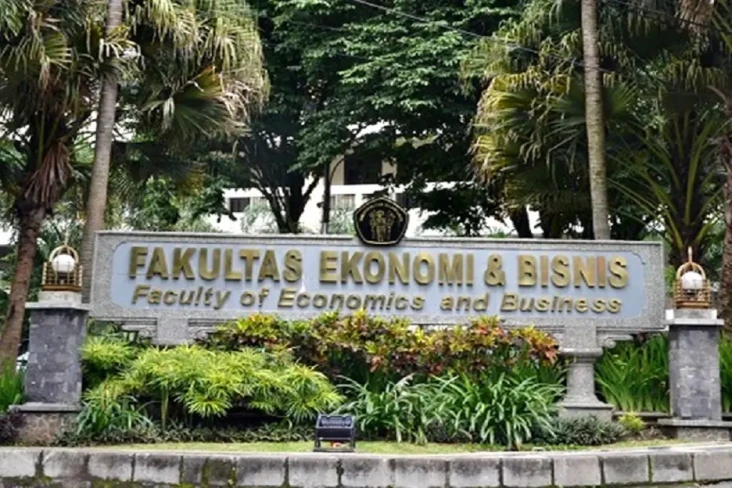 5 Universitas dengan...