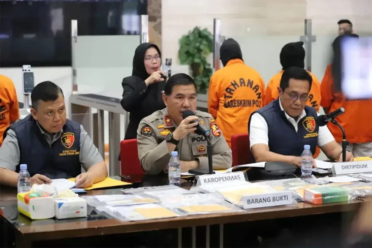 Polri Tangkap 688 Tersangka...