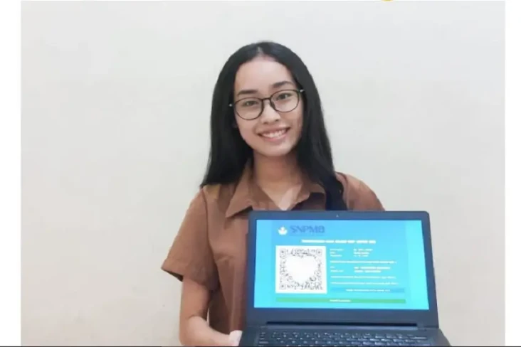 Kisah Devina Patricia,...