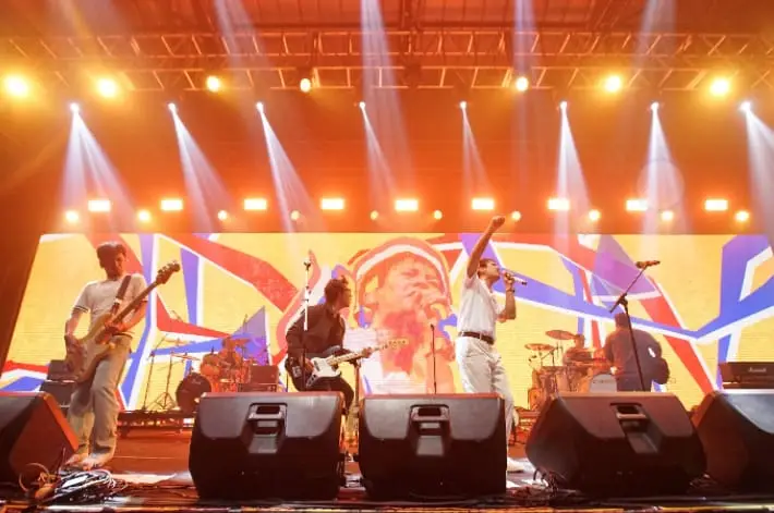 Konser Dua Dekade D’MASIV...