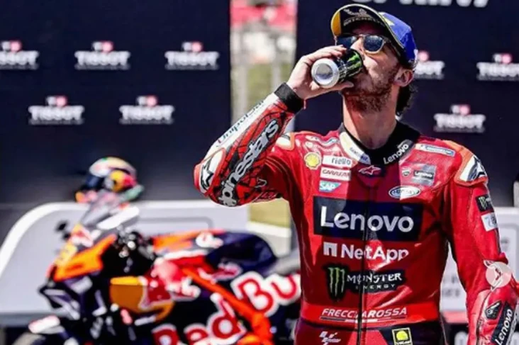 Francesco Bagnaia Pilih...