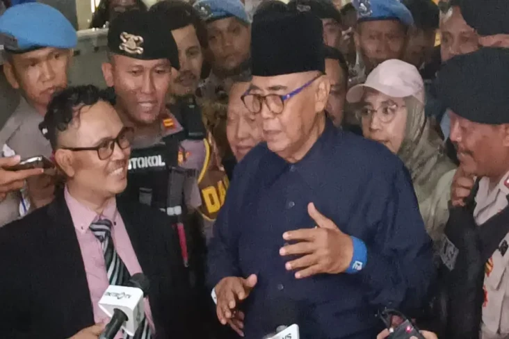 Usai Diperiksa Polisi,...