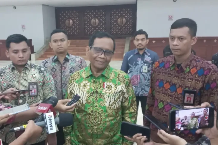 Mahfud MD Akan Jemput...