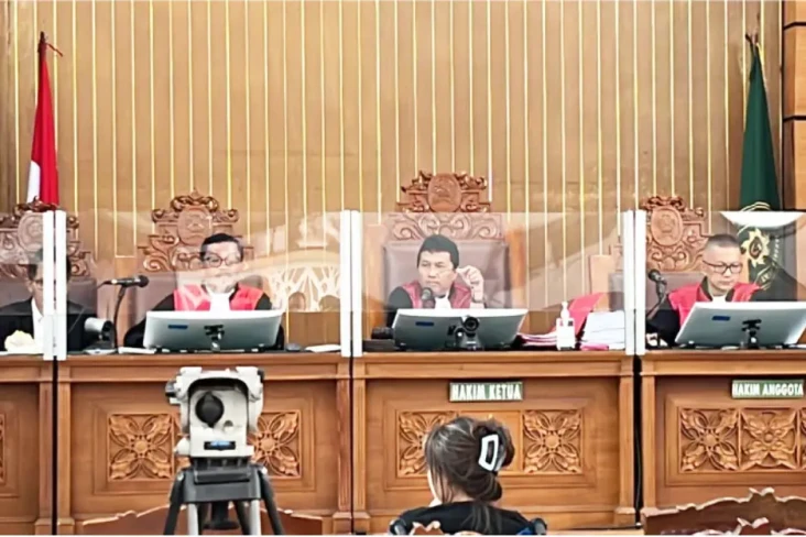 Drama Persidangan Mario...