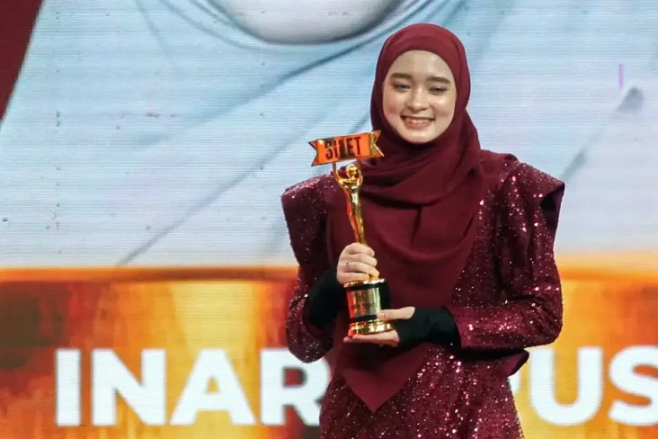 Inara Rusli Ngaku Dilamar...