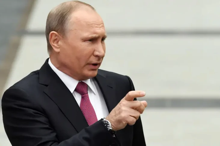 Putin: Sanksi Membuat...