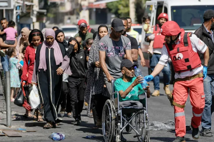 Ribuan Warga Palestina...