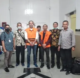 KPK Jebloskan Dua Penyuap...